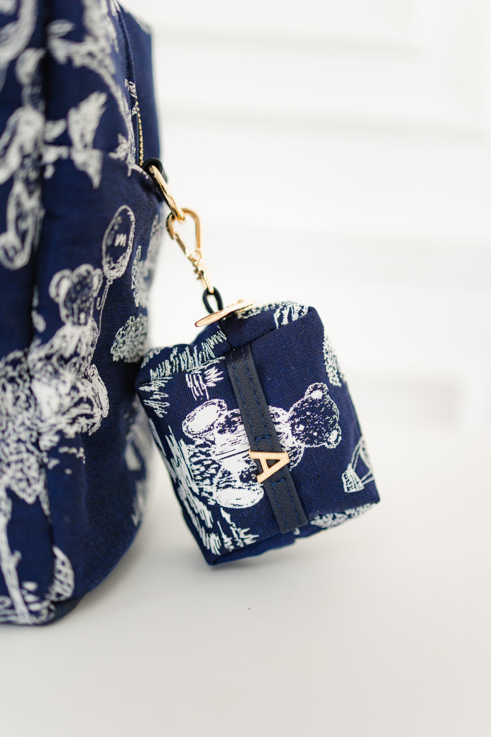 Porta Chupetas Ella Le Petit Marinho