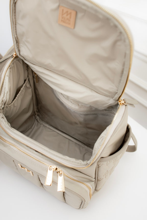 Mochila maternidade  2 em 1 Urban Chic Bege - Pronta Entrega