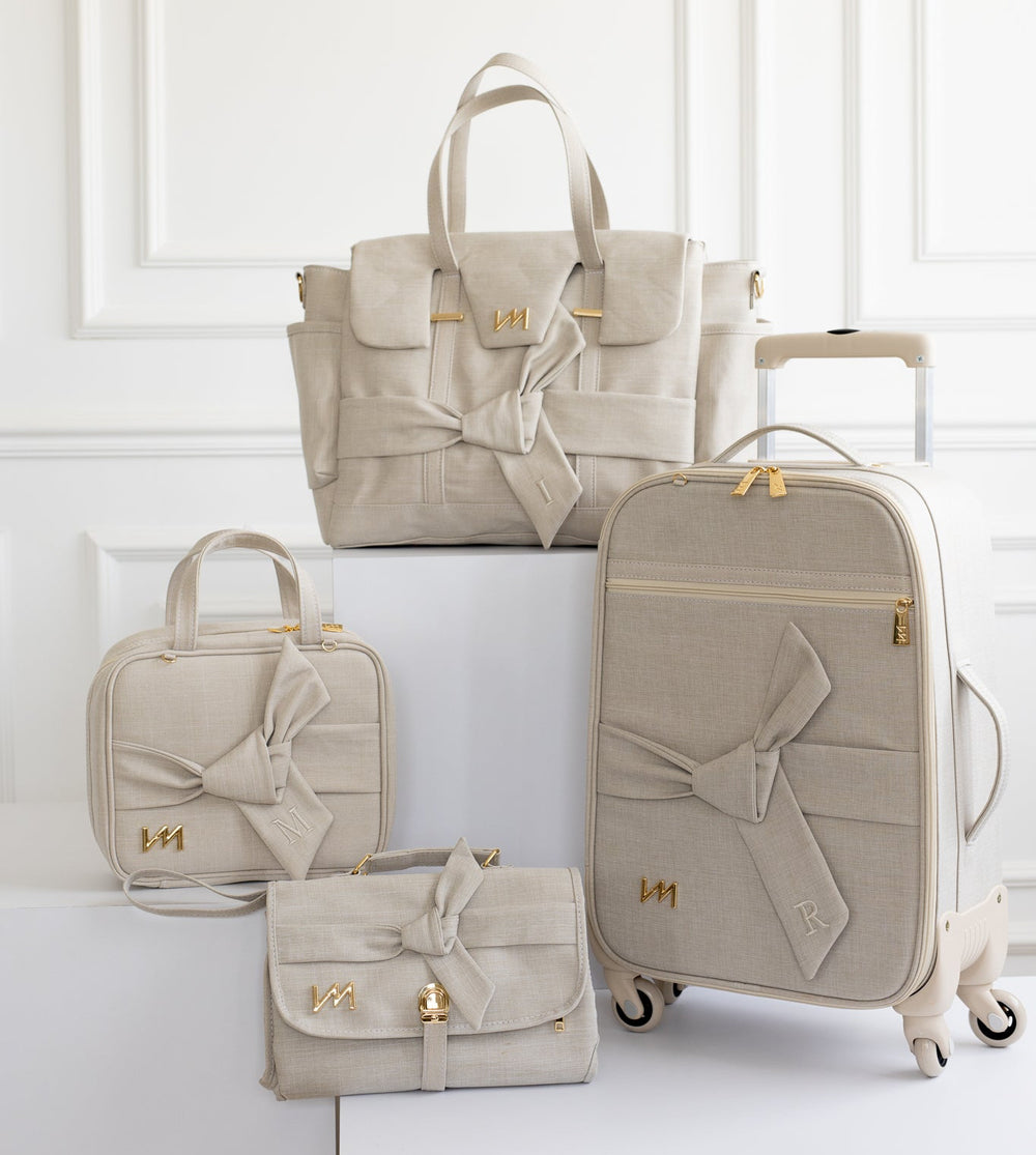Kit Bolsas Maternidade Nós Bege - Mala de rodinhas, Bolsa Cleo , Frasqueira Termica e Trocador Portátil.