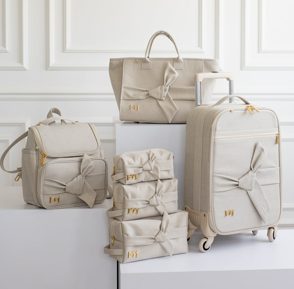 Kit Bolsas Maternidade Nós Bege - Mala de rodinhas, Mochila 2 em 1 , Bolsa Cloe e Kit de Necessaires.