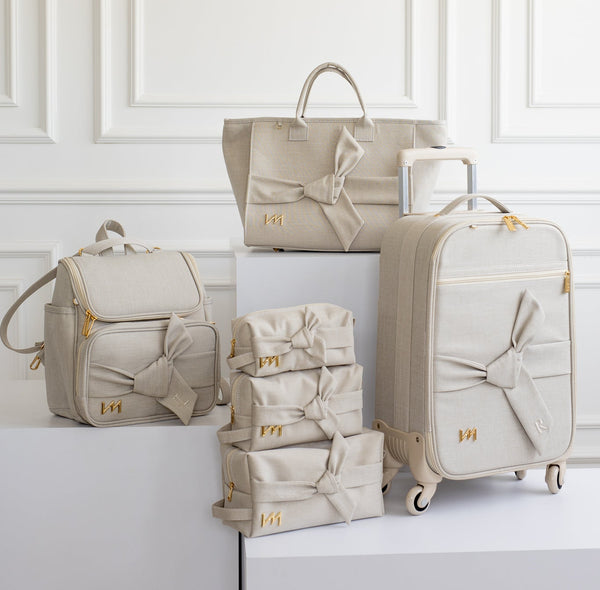 Kit Bolsas Maternidade Nós Bege - Mala de rodinhas, Mochila 2 em 1 , Bolsa Cloe e Kit de Necessaires.
