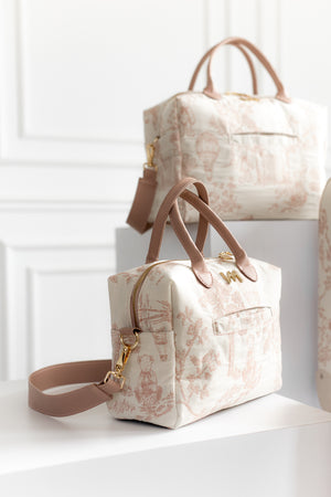 Kit Bolsas Maternidade Le Petit Rosé - Mala de rodinhas, Bolsa Madison, Madison Mini e Kit porta documentos.