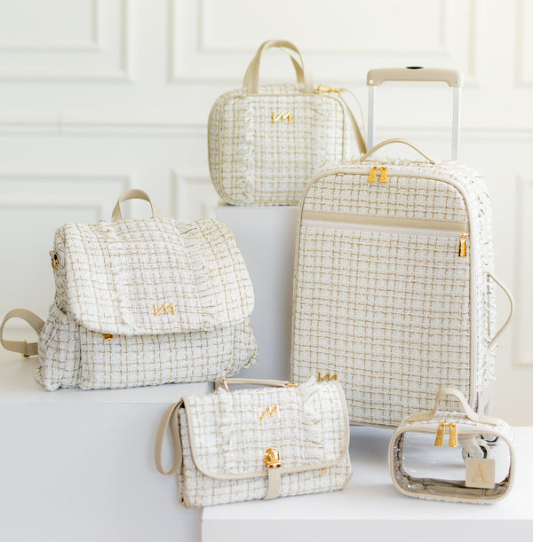 Kit Bolsas Maternidade Tweed Bege - Mala de rodinhas, Mochila Mummy, Frasqueira térmica, trocador Portátil e necessaire cristal PP.