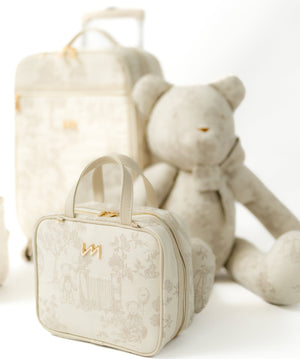 Kit Bolsas Maternidade Le Petit Bege - Mala de rodinhas, Mochila 2 em 1 e Frasqueira térmica