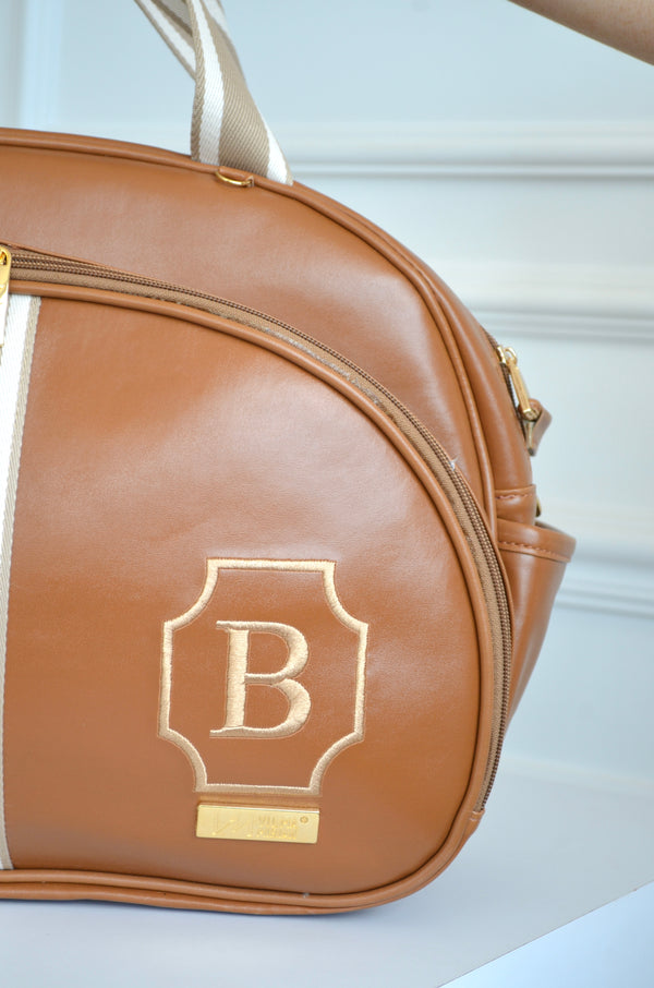 Bolsa média Glam caramelo com fita listrada bordado brasão B OUTLET