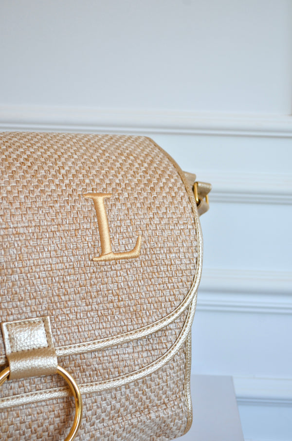 Bolsa Louise Tressê Palha com ouro bordado inicial L OUTLET