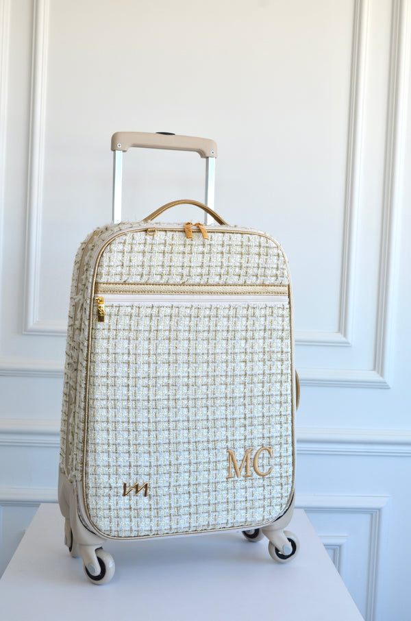 Mala de Rodinhas Tweed Bege com ouro bordado Iniciais MC