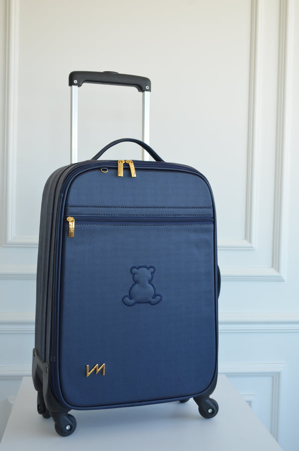 Mala de Rodinhas Betina Marinho urso em aplicação OUTLET