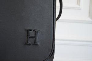 Mala de Rodinhas Ella Preta inicial H Outlet