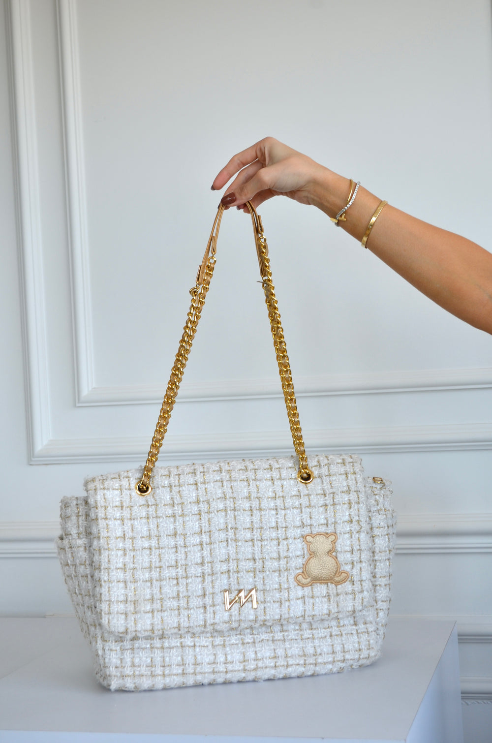 Bolsa Kate Tweed Bege com dourado bordado urso OUTLET
