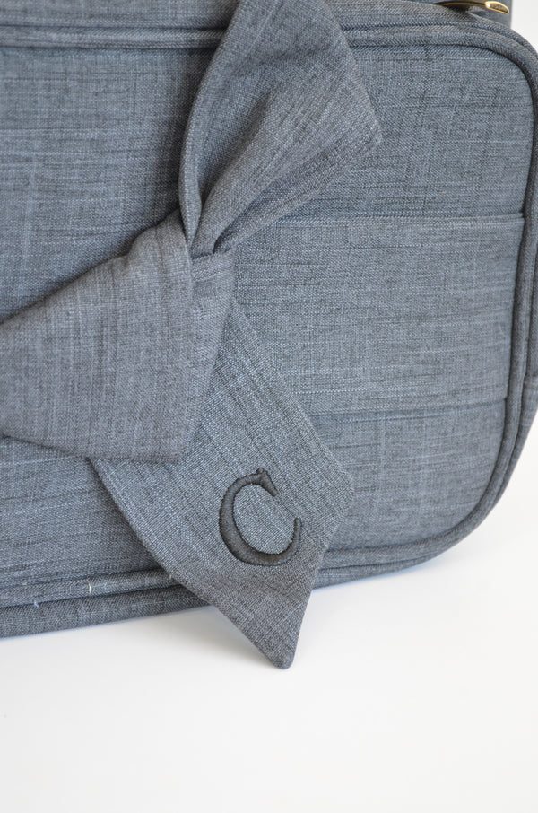 Mochila 2 em 1 Nós Preta bordado inicial C OUTLET