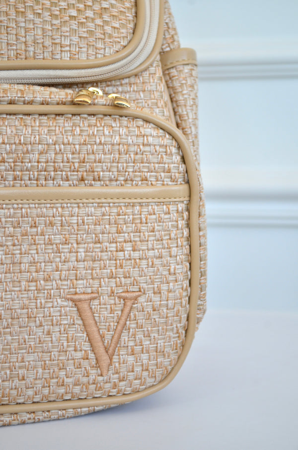 Mochila 2 em 1 tressê palha bordado inicial V OUTLET