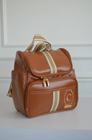 Mochila 2 em 1 GLAM caramelo com fita listrada brasão 73 C OUTLET