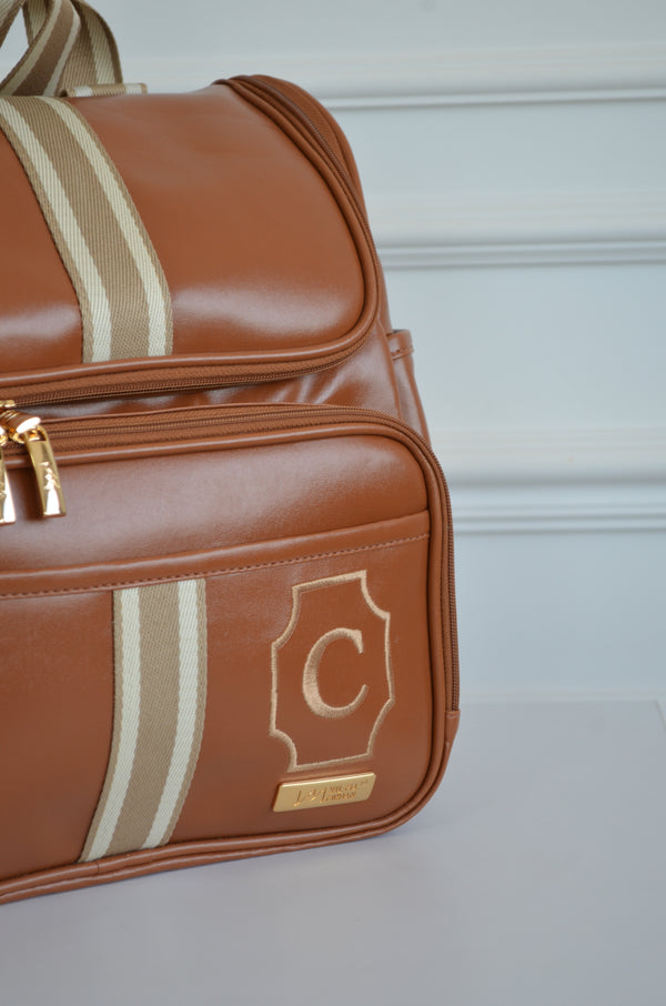 Mochila 2 em 1 GLAM caramelo com fita listrada brasão 73 C OUTLET